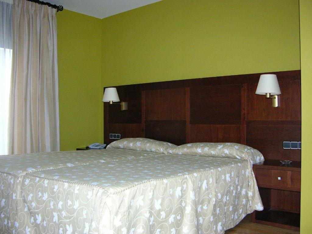 Hotel De Rei Llavorsi Bagian luar foto