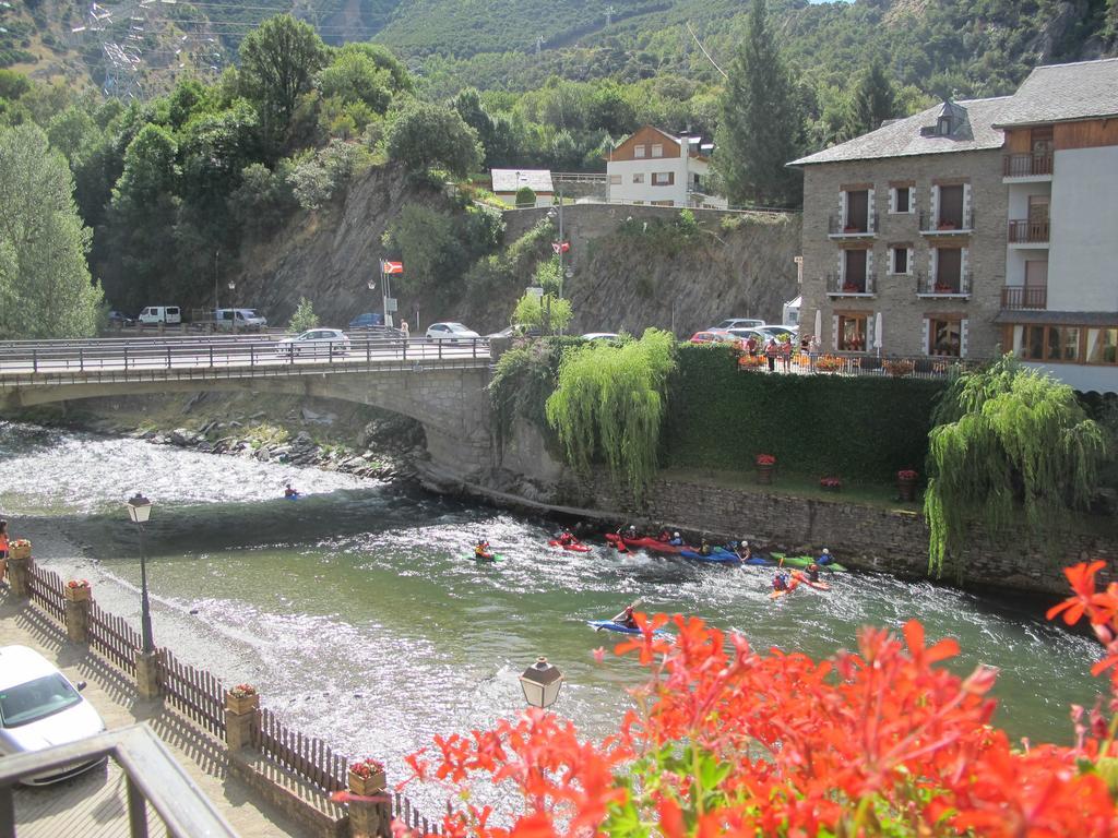 Hotel De Rei Llavorsi Bagian luar foto